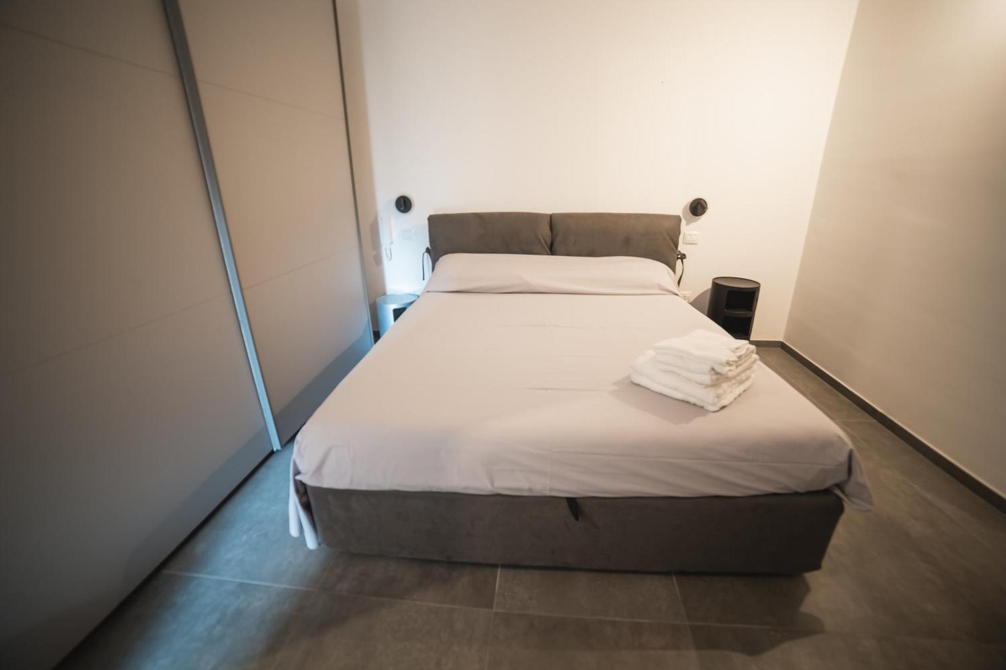 Piazza Mazzini 90 Mq 5 Apartment *